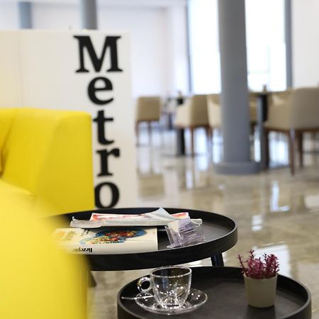 Metro Hotel Terminal Tirana Extérieur photo